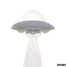 Load image into Gallery viewer, Ufo Glow Bong
