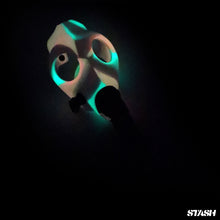 Load image into Gallery viewer, Glow Gas Mask Bong
