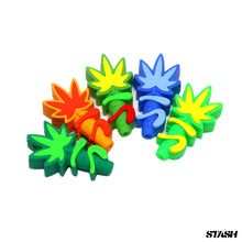 Load image into Gallery viewer, Leafy Hand Pipe
